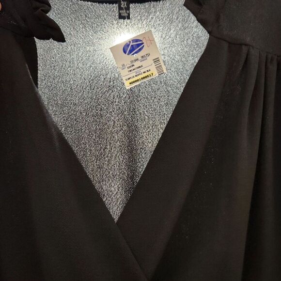 Ymi Collection Top For Women Size 2X Black Lightweight Front Tie Belt - Picture 4 of 10